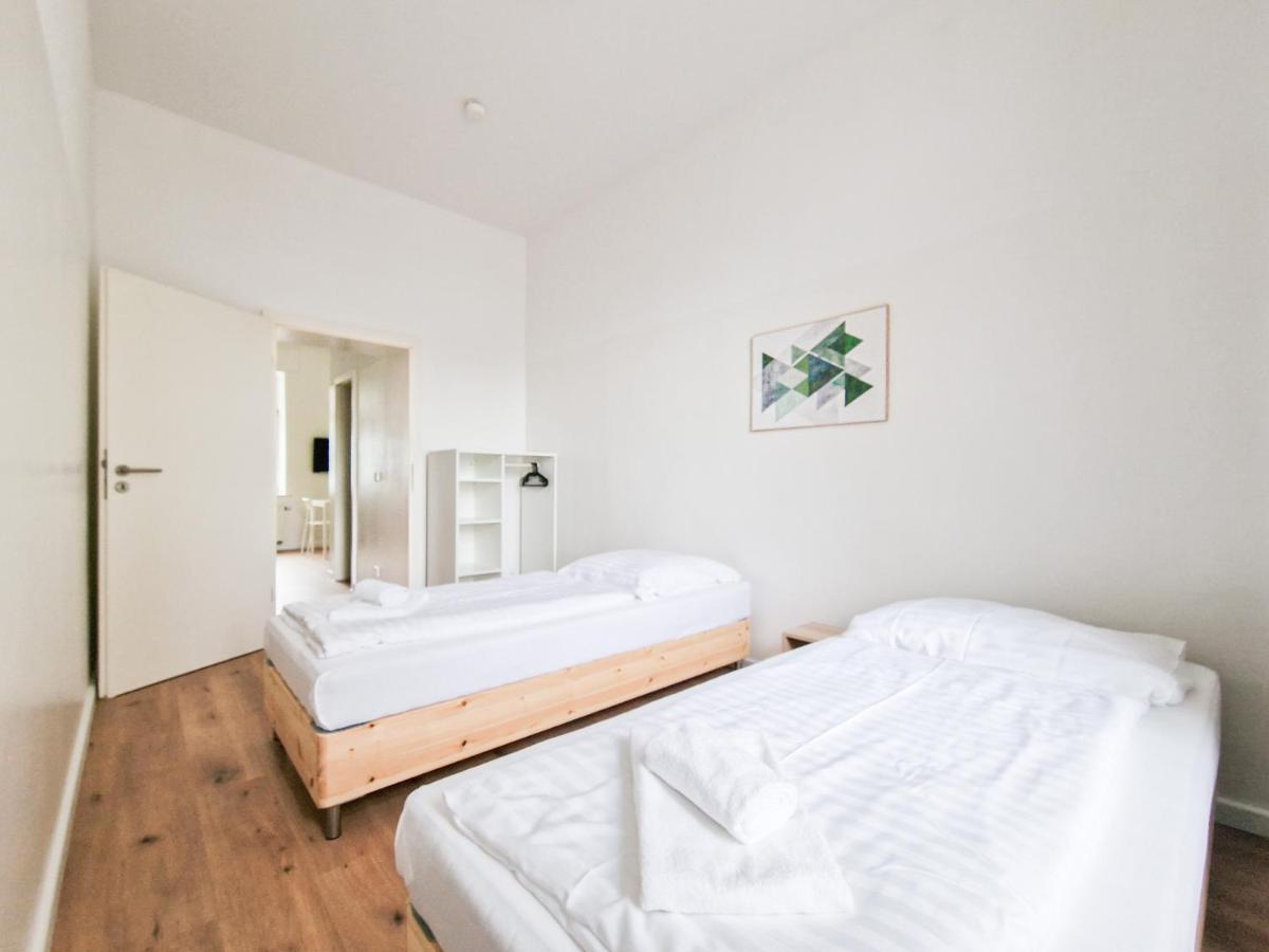 Raj Living - 1 Or 4 Room Apartments - 15 Min To Messe Dus - 10 Min Old Town Dus ดุสเซลดอร์ฟ ภายนอก รูปภาพ