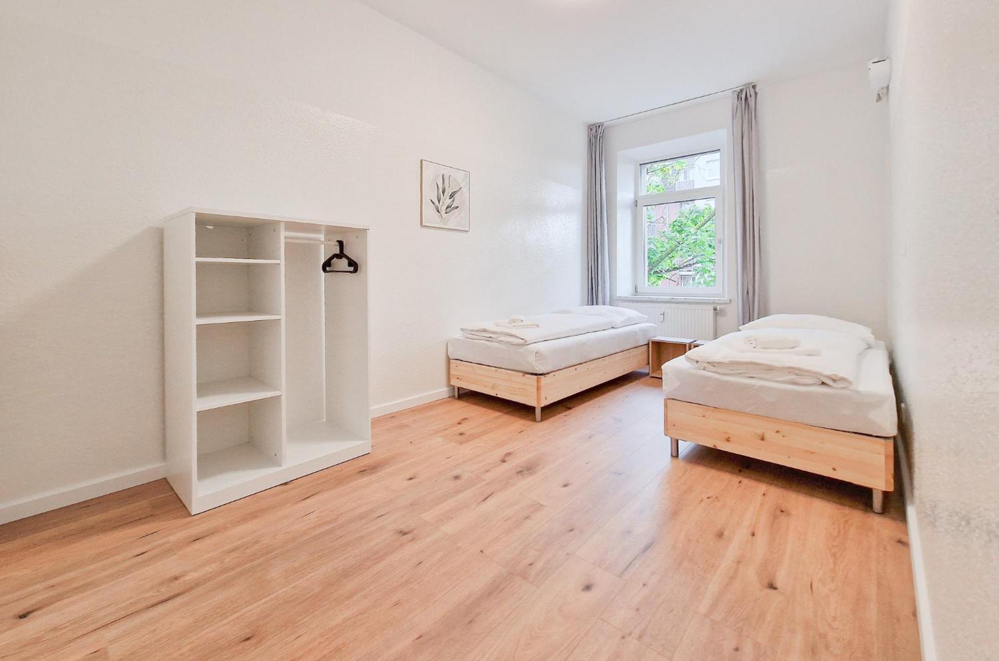 Raj Living - 1 Or 4 Room Apartments - 15 Min To Messe Dus - 10 Min Old Town Dus ดุสเซลดอร์ฟ ภายนอก รูปภาพ